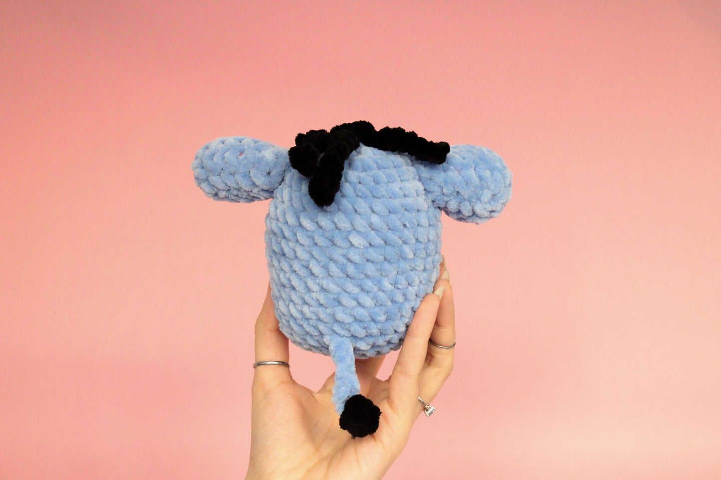Eeyore croșetat din fir plușat