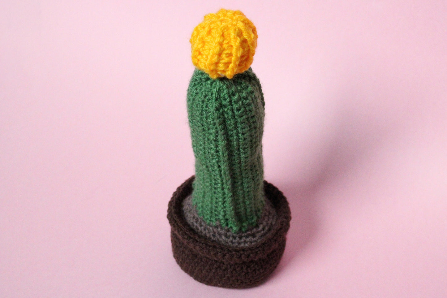 Cactuși decorativi croșetați