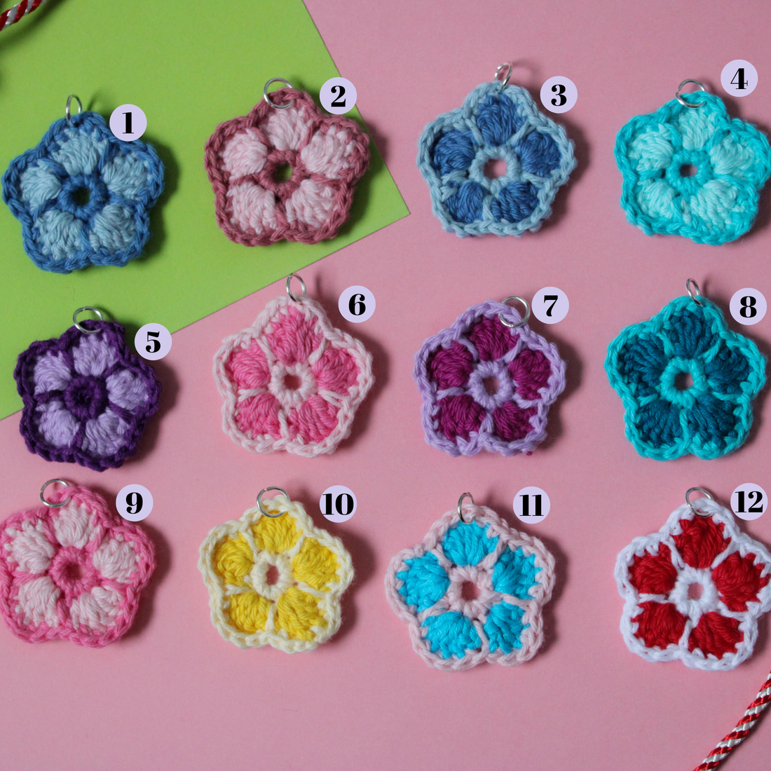 Mărțișor handmade - Flori croșetateîn două culori