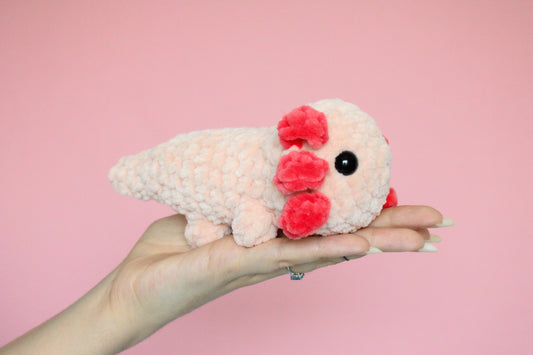 Axolotl croșetat din fir plușat