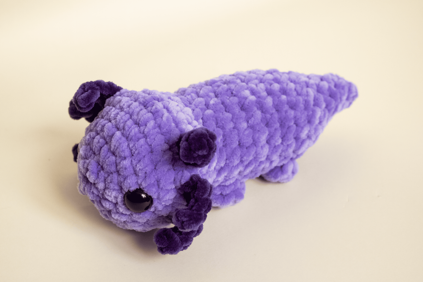 Axolotl croșetat din fir plușat