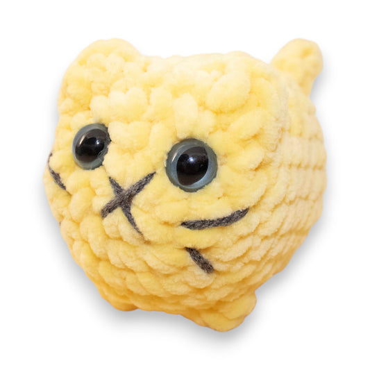 Pisică loaf mini croșetată din fir plușat