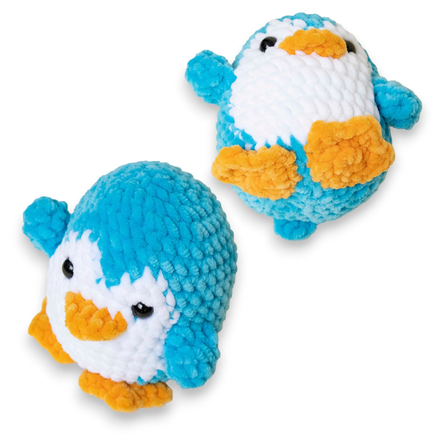 Pinguin mediu croșetat din fir plușat