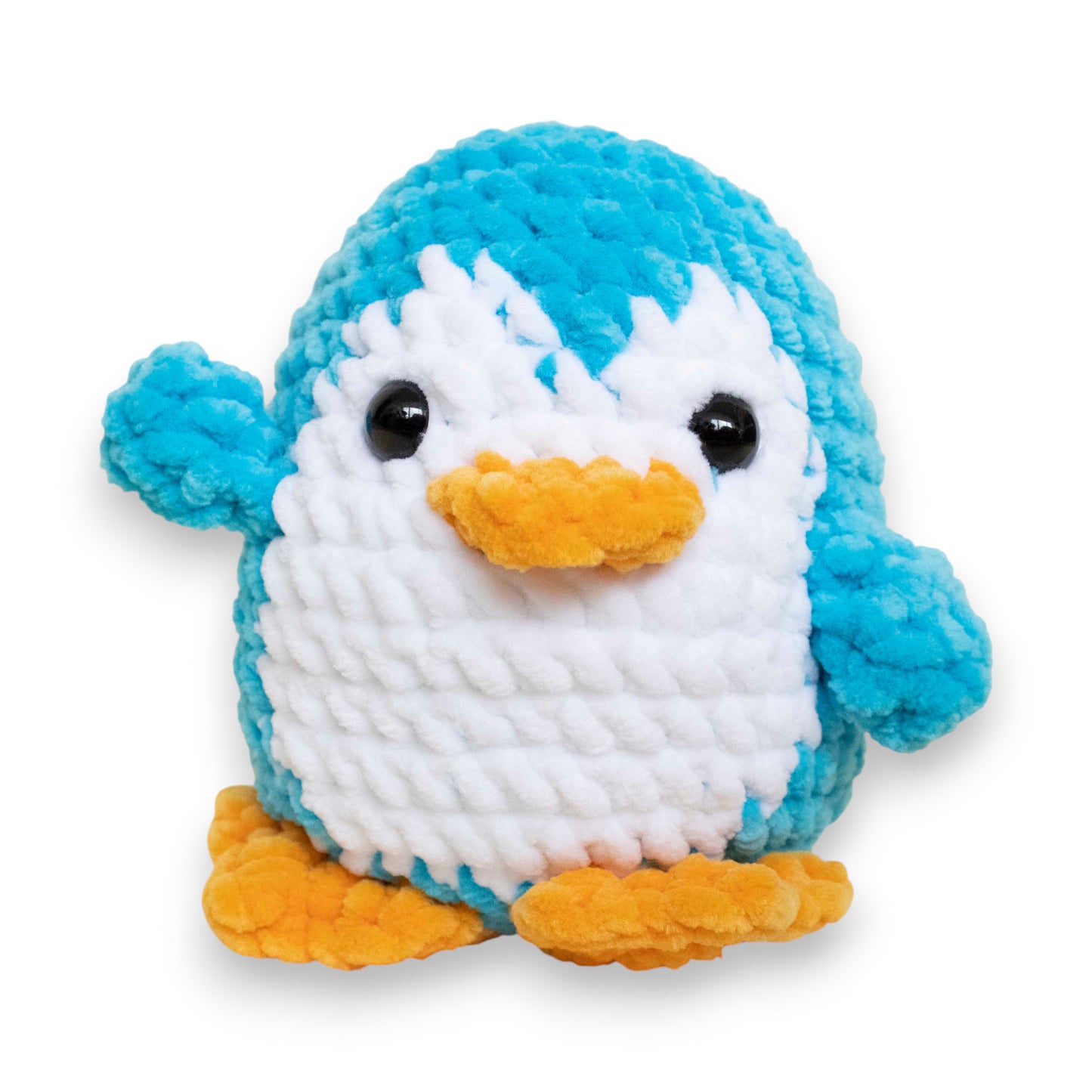 Pinguin mediu croșetat din fir plușat