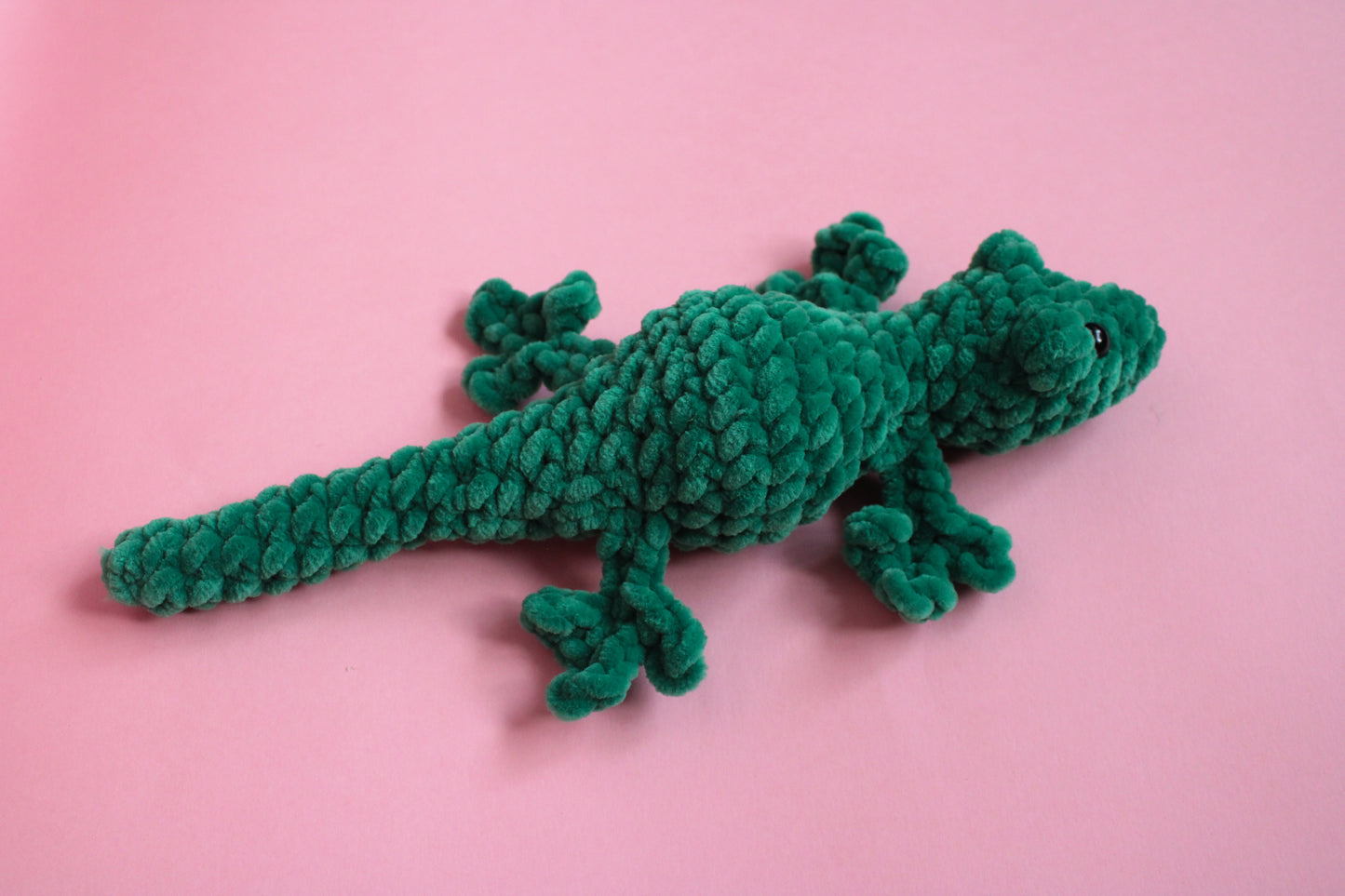 Șopârlă Gecko medie croșetată din fir plușat