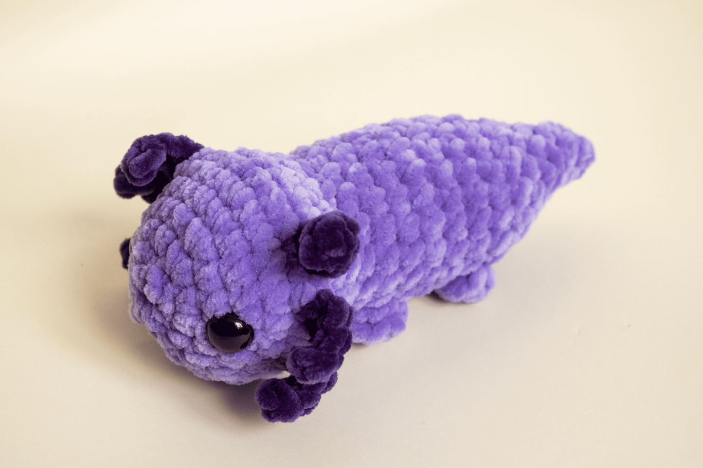 Axolotl croșetat din fir plușat